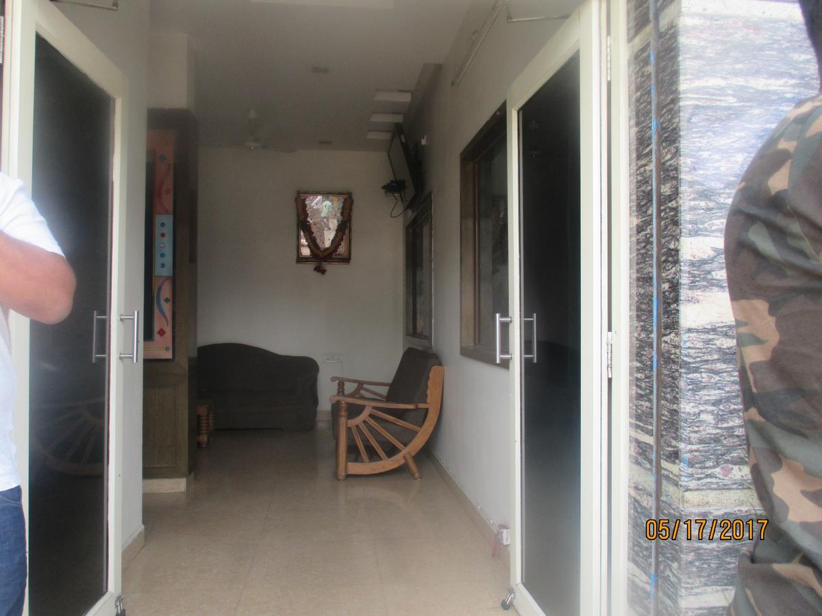 Sri Sai Ganesh Lodge Hyderabad Ngoại thất bức ảnh